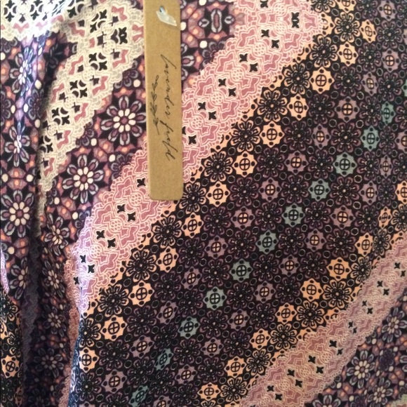 Lavender Field Top - Picture 7 of 7